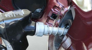 Sürücüleri üzecek haber, akaryakıtta bir zam haberi daha geldi: Benzine 78 kurul zam!