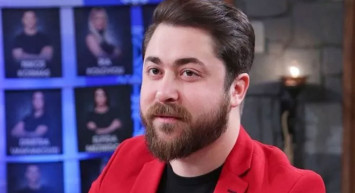 Survivor Ekstra programından kovulduğu iddia edilen Semih Öztürk sosyal medya hesabından o isimleri yerden yere vurdu