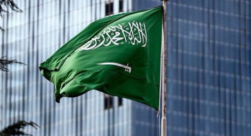 Suudi Arabistan'dan bir ilk yaşanacak: Alkol satışına izin verilecek