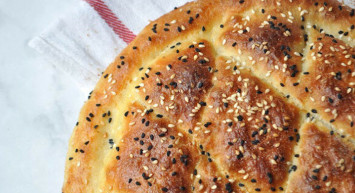 Tam Buğday Unundan Ramazan Pidesi Tarifi