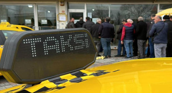 Tarife Onaylandı! İstanbul'da Taksiciler Yeni Tarife İçin Cihazlarını Güncelletiyor