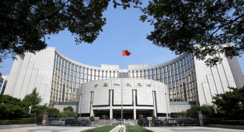 Tarihte bir ilk yaşandı: ABD doları tahttan indi