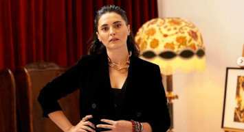 Tatil sezonunu açan Aslıhan Gürbüz makyajsız pozlarıyla sosyal medyayı salladı!