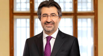 TBB’nin dolar beklentisi dudak uçuklattı! Kredi kartlarına şok düzenlemeler…