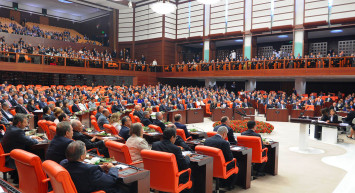 TBMM'de Sandalye Dağılımı Değişti: Partilerin Vekil Sayıları Güncellendi