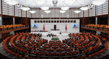 TBMM'nin Mesaisi Uzatıldı: Yeni Karar Resmi Gazete'de