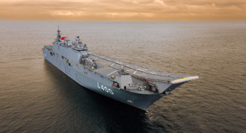 TCG Anadolu’dan nefes kesen görüntüler: MSB eğitim görüntülerini paylaştı