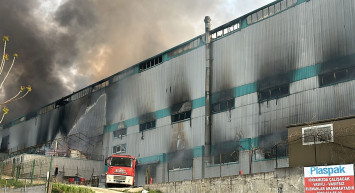 Tekirdağ'da korkutan yangın: Uzun uğraşlar sonucu kontrol altına alındı