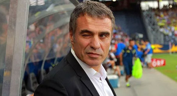 Teknik Direktör Ersun Yanal, yeniden Fenerbahçe'de görev alabileceğini belirtti!