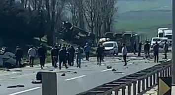 TEM Otoyolunda katliam gibi kaza: 5 kişi hayatını kaybetti