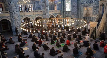 Teravih namazı nedir, nasıl kılınır? Teravih namazı kaç rekâttır?