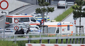 Teröristler otomobil fabrikasına saldırdı: 2 Türk işçi vurularak öldürüldü