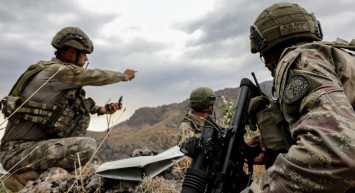 Teröristlere bir darbe daha! Milli Savunma Bakanlığı duyurdu: "Barış Pınarı bölgesinde 2 PKK/YPG'li teröristin etkisiz hale getirildi!"