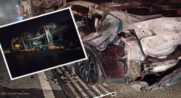 Tesla yüklü tırda yangın: Elon Musk’ın araçları cayır cayır yandı