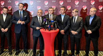 TFF ile Kulüpler Birliği bir araya geldi: Toplantı sonrası ilk açıklamalar ortaya çıktı