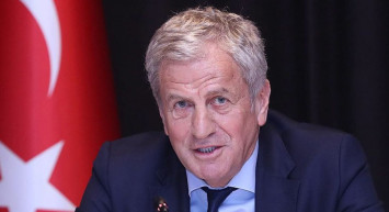 TFF'de geçici olarak başkanlık görevine getirilen Servet Yardımcı, Nihat Özdemir'in istifasının kendileri için sürpriz olduğunu açıkladı