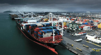 Ticaret Bakanlığı açıkladı: Dış ticaret açığı ve ithalat azaldı