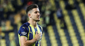 Fenerbahçe'de Ferdi Kadıoğlu beklenen süreden önce sahalara dönüyor!