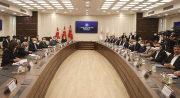 Toplu sözleşme pazarlığı kızıştı: Kamu işçileri için ilk teklif yüzde 30 zam