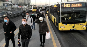Toplu taşımada artık maskeler atılıyor! Bakan Koca sinyali verdi
