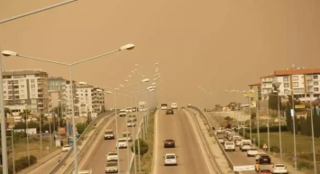 Toz fırtınaları alarm veriyor! Uzmanlar uyarıyor: “Dışarı çıkmayın!"