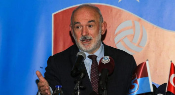 Trabzonspor Divan Başkanlık Kurulu Başkanı Ali Sürmen, Fenerbahçe Başkanı Ali Koç'un akıl dışı konuşmalar yaptığını söyledi