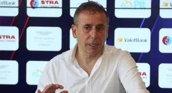 Trabzonspor Teknik Direktörü Abdullah Avcı TSYD Trabzon şubesinde kazanılan Süper Lig şampiyonluğu ve önümüzdeki sezonun planlaması hakkında konuştu