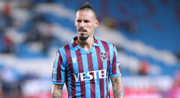 Trabzonspor'da Slovak yıldız futbolcu Marek Hamsik hakkında açıklama yapıldı!