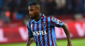 Trabzonsporlu Stefano Denswil, şampiyonluk kutlamalarının çılgınca olduğunu söyledi