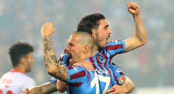 Trabzonspor'un Süper Lig'de şampiyonluğunu ilan etmesinin ardından Abdülkadir Ömür'den dikkat çeken sözler!