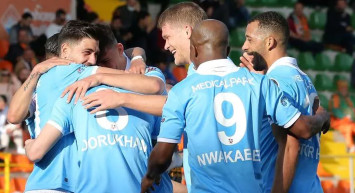 Trabzonspor'un Yıldızları Maaşlarını Kendileri Ödedi!