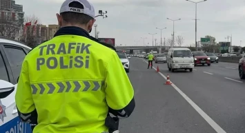 Trafik cezalarına 2026’da çifte zam geliyor! Direksiyona oturmak cep yakacak