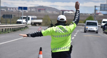Trafik kurallarına uymayanlar yandı: 2024 yılı trafik cezaları belli oldu! İşte yeni cezaların listesi
