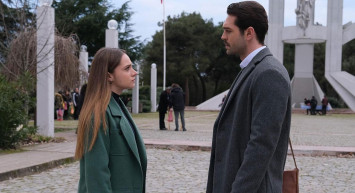 TRT1 Kara Tahta oyuncu kadrosu kim kimdir? Kara Tahta dizi konusu