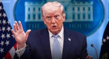 Trump İran'ı bedel ödetmekle tehdit etti