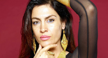 Tuğba Ekinci Arasının Bozuk Olduğu Nihat Doğan’ı Topa Tuttu: Her Gün Yokuş Aşağı İniyorsun!