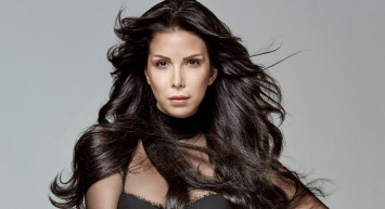 Tuğba Özerk'in Tosunculukla Bağlantısı Olduğunu Söyleyen Kişi Tacizcisi Çıktı! Canlı Yayına Bağlanıp Küfürler Savurdu