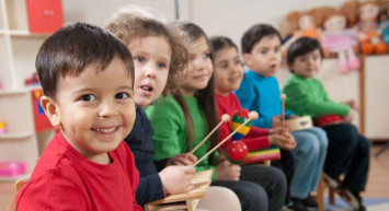 TÜİK 2021 yılına ilişkin çocuk istatistiklerini açıkladı: En popüler bebek isimleri Yusuf ve Zeynep oldu!