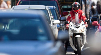 TÜİK açıkladı: Trafiğe kayıtlı araç sayısında büyük değişiklik! Motosiklet satışları otomobili geride bıraktı…