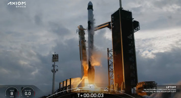 Tüm Türkiye'nin beklediği an geldi: Alper Gezeravcı uzaya çıktı! Türkiye tarihine geçti