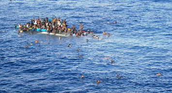 Tunus Açıklarında Gemi Battı: Göçmenler Boğuldu