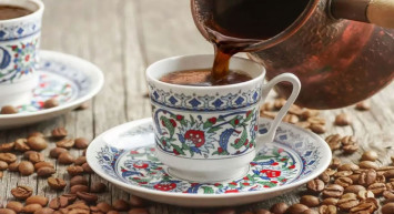 Türk kahvesi ve Tarçın bir araya gelince Vücuttaki yağlara savaş açıyor!