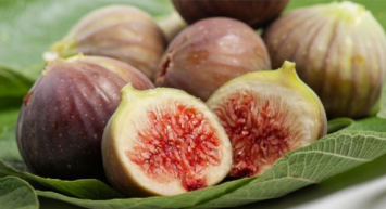 Türk malları yine gümrükten döndü