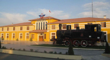 Türkiye Cumhuriyeti Devlet Demiryolları'ndan Sivas'a uyarı: "Yüksek gerilim verilecektir!"