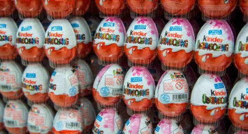 Türkiye’de satılan Kinder ürünlerinde de Salmonella virüsü var mı? Kinder sürpriz yumurtalar bakteri mi saçıyor? Aileler tedirgin...