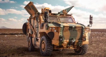 Türkiye'nin 4x4 Havan Aracı 'Vuran'ın İlk İhracatını Kosova'ya Yaptı