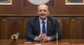 Türkiye’nin gündemi memur ve emekli maaşları: Bakan Bilgin’den açıklama geldi