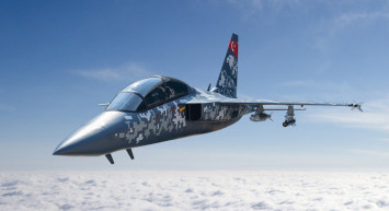 Türkiye'nin gururu HÜRJET, ilk yurt dışı uçuşunu gerçekleştiriyor