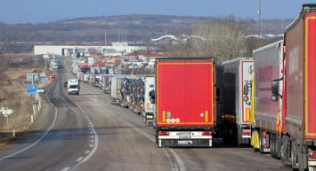 Türkiye'nin İhracat Hamlesi Komşu Ülkeleri Zorladı!