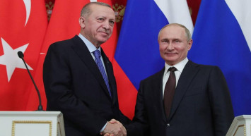 Türkiye'nin yerli ve milli SİHA'sı Rus medyasının gündeminde! Basın toplantısının gündemi oldu